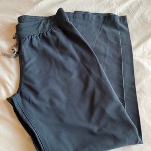 Figs livingston scrub pants dark harbour M